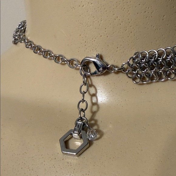 Simply Vera Vera Wang Elegant Silver and Black Necklace - Picture 3 of 6